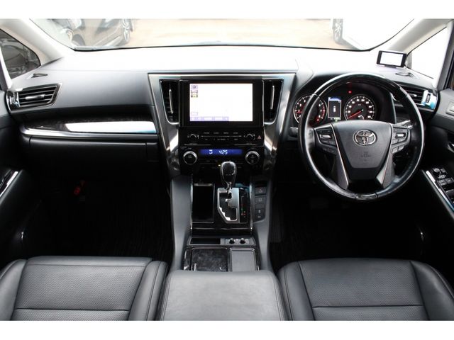TOYOTA ALPHARD 2021 Image 31