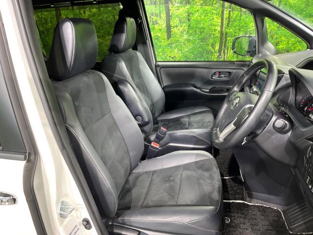 TOYOTA VOXY 2021 Image 31