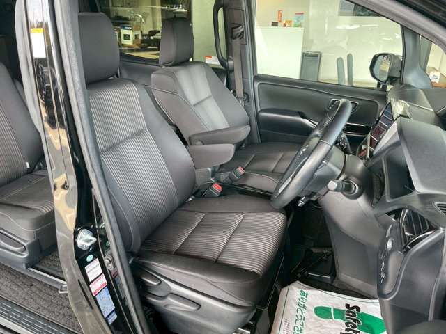 TOYOTA VOXY 2018 Image 31