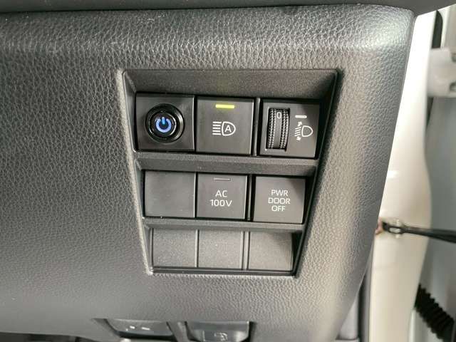 TOYOTA VOXY HYBRID 2023 Image 31