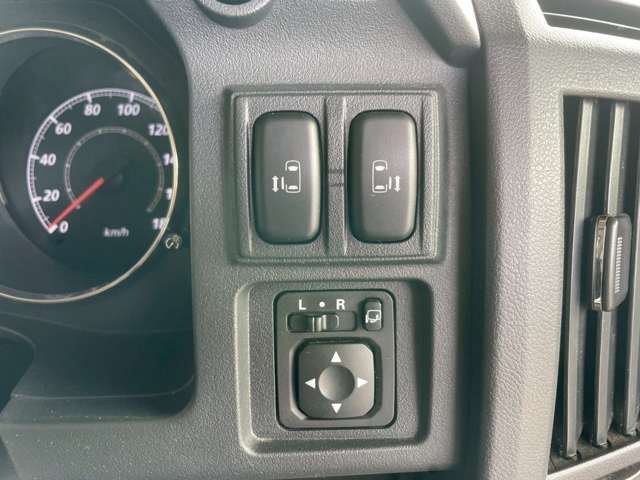 MITSUBISHI DELICA D:5 4WD 2017 Image 31