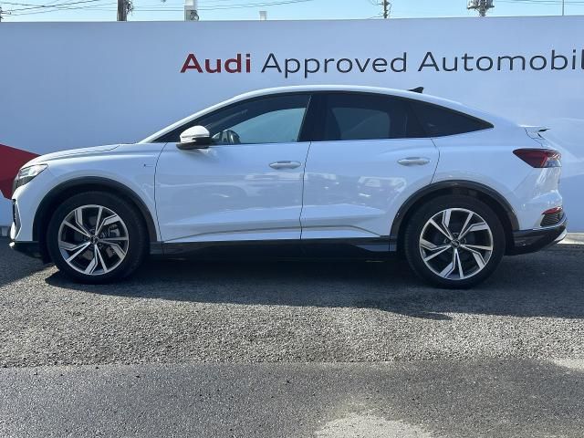 AUDI Q4 E-TRON SPORT 2022 Image 31