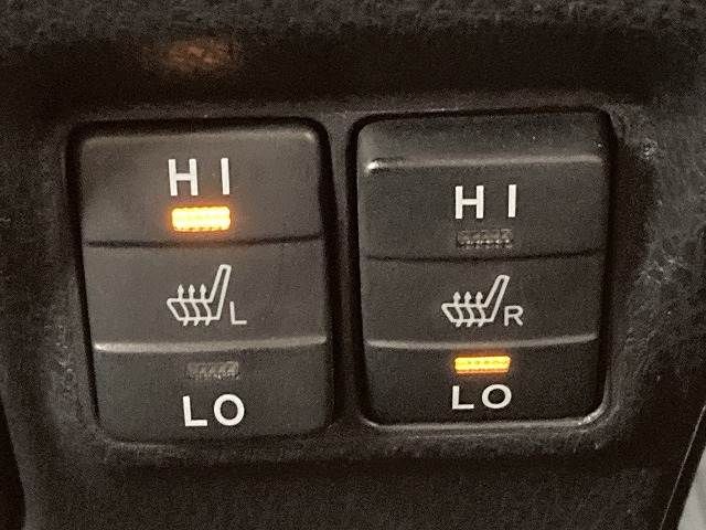 TOYOTA ESQUIRE HYBRID 2018 Image 31