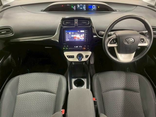 TOYOTA PRIUS 2016 Image 31