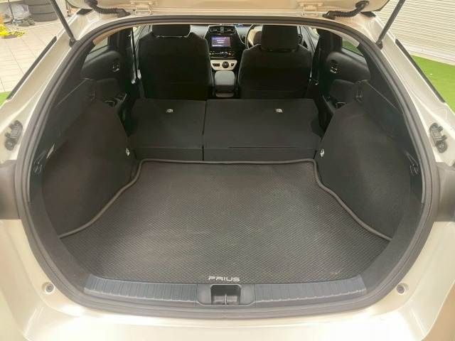 TOYOTA PRIUS 2016 Image 31