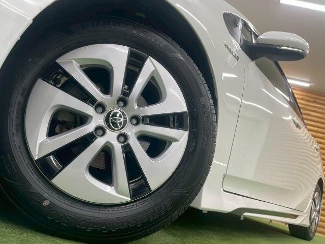 TOYOTA PRIUS 2016 Image 31