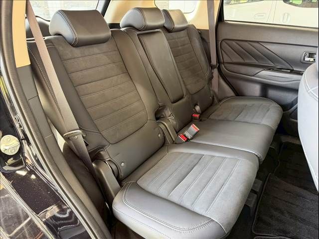 MITSUBISHI OUTLANDER PHEV 2019 Image 31