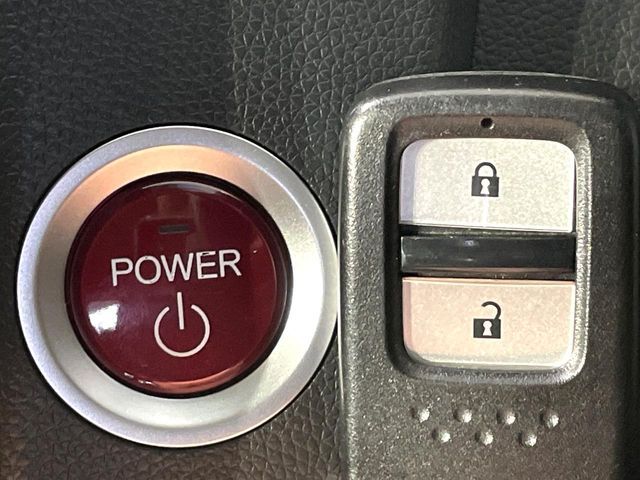 HONDA FIT HYBRID 2015 Image 31