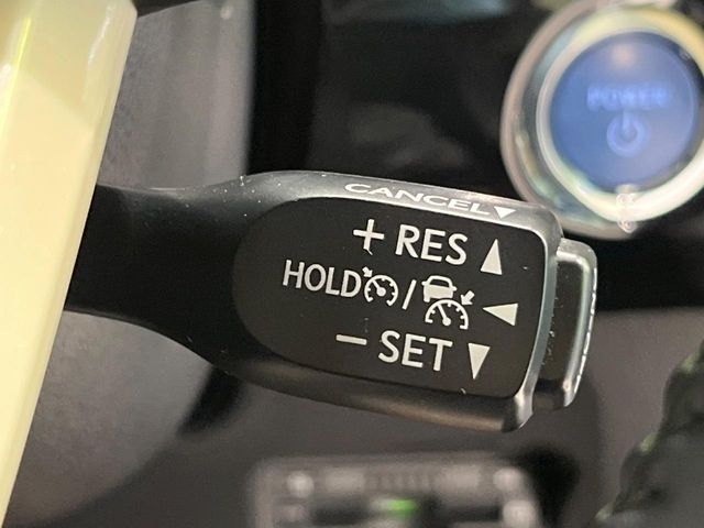 TOYOTA PRIUS 2018 Image 31