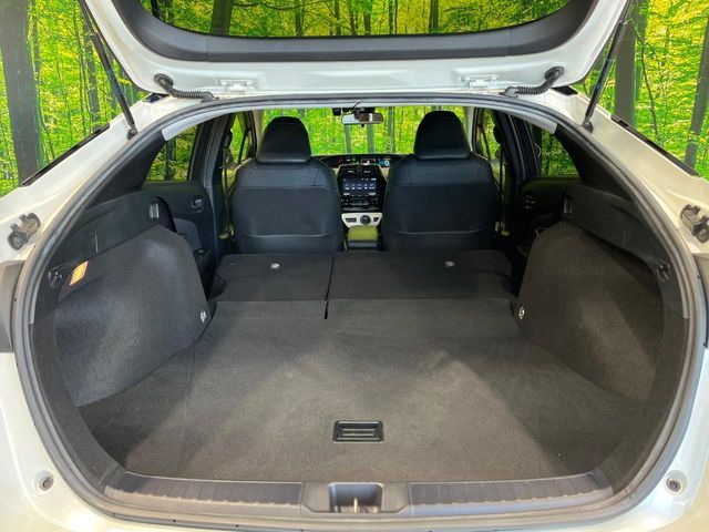 TOYOTA PRIUS 2018 Image 31