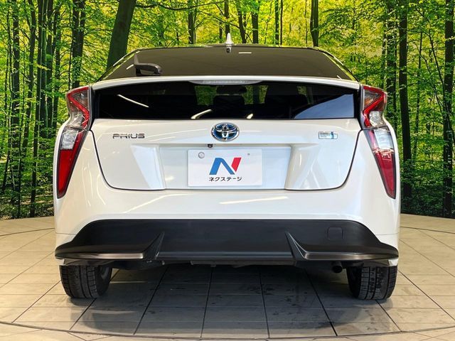 TOYOTA PRIUS 2018 Image 31