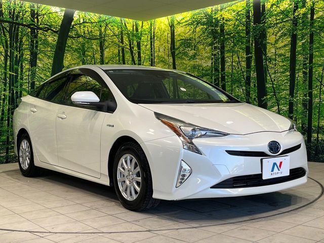 TOYOTA PRIUS 2018 Image 31