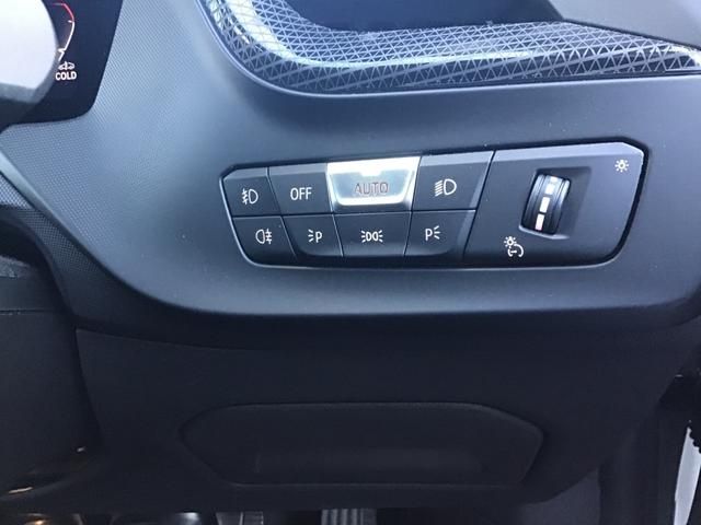 BMW 1SERIES 2022 Image 31