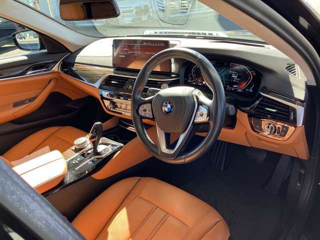 BMW 5SERIES SEDAN 2021 Image 31