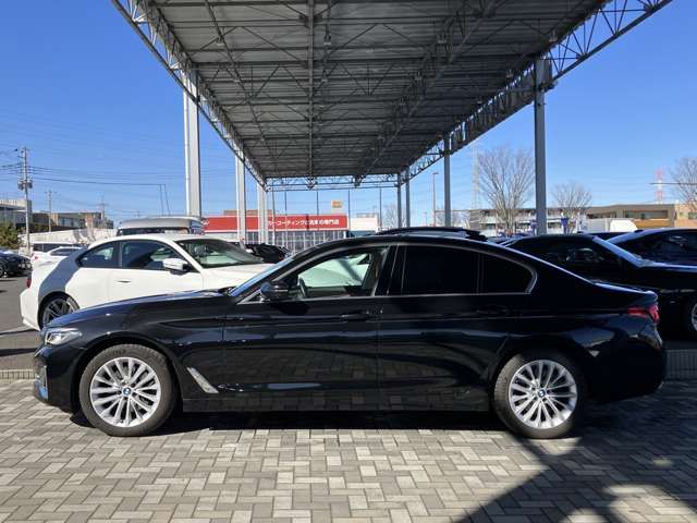 BMW 5SERIES SEDAN 2021 Image 31