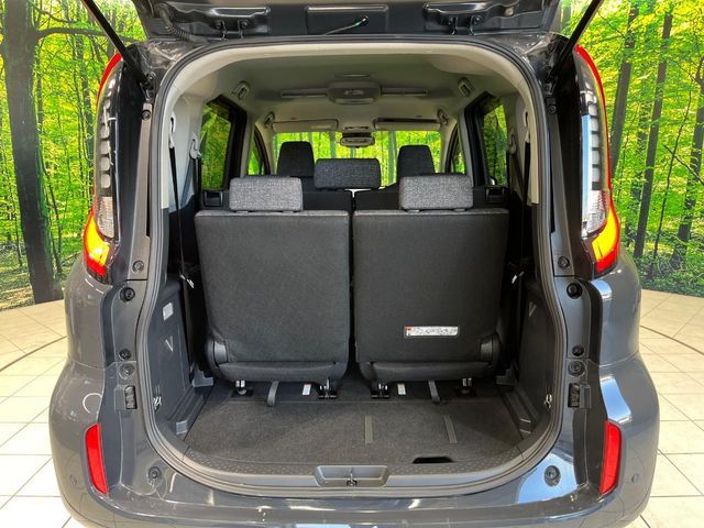 TOYOTA SIENTA HYBRID 2023 Image 31