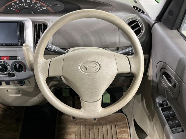 DAIHATSU TANTO 2013 Image 31