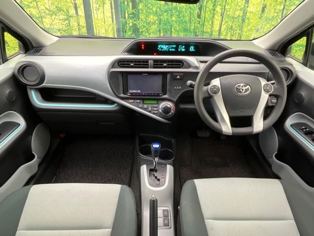 TOYOTA AQUA 2013 Image 31