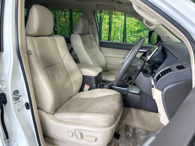 TOYOTA LANDCRUISER PRADO 2023 Image 31