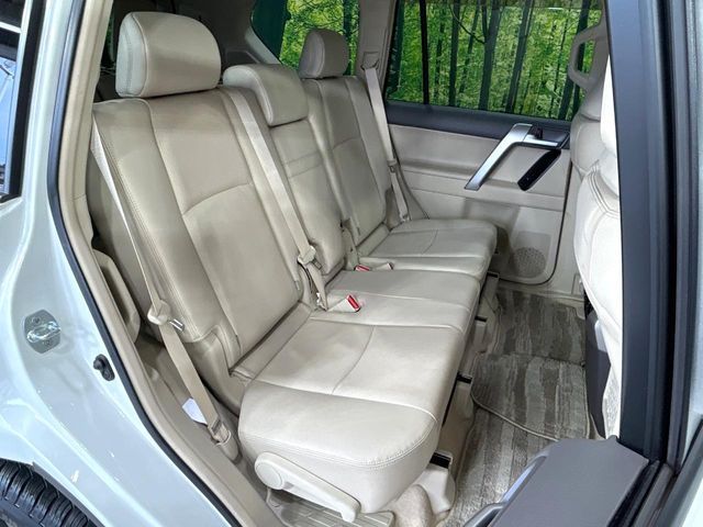 TOYOTA LANDCRUISER PRADO 2023 Image 31