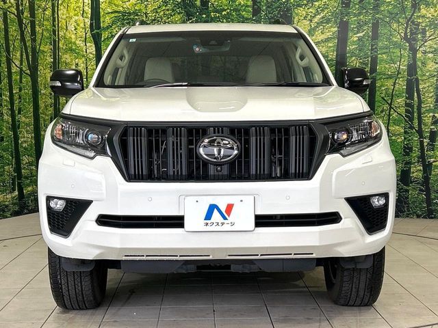 TOYOTA LANDCRUISER PRADO 2023 Image 31