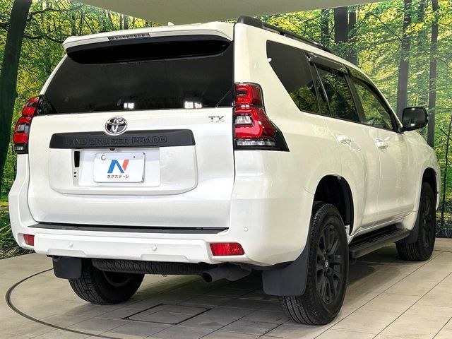 TOYOTA LANDCRUISER PRADO 2023 Image 31