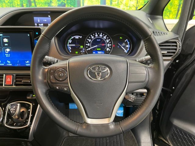 TOYOTA VOXY HYBRID 2020 Image 31