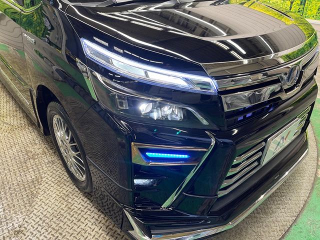 TOYOTA VOXY HYBRID 2020 Image 31