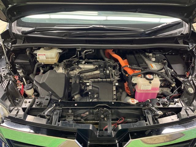 TOYOTA VOXY HYBRID 2020 Image 31