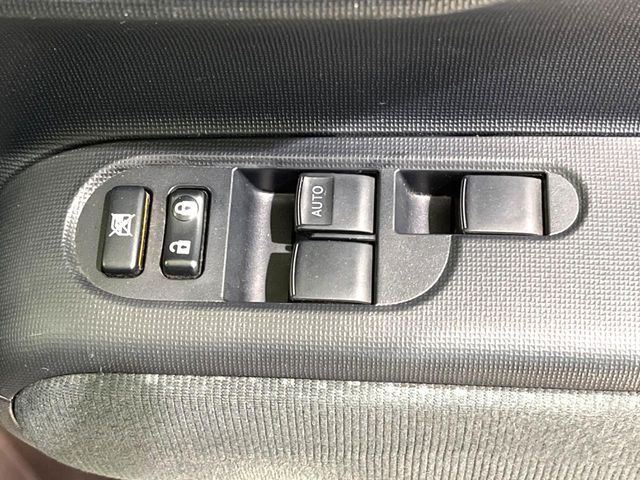 TOYOTA SPADE 2015 Image 31