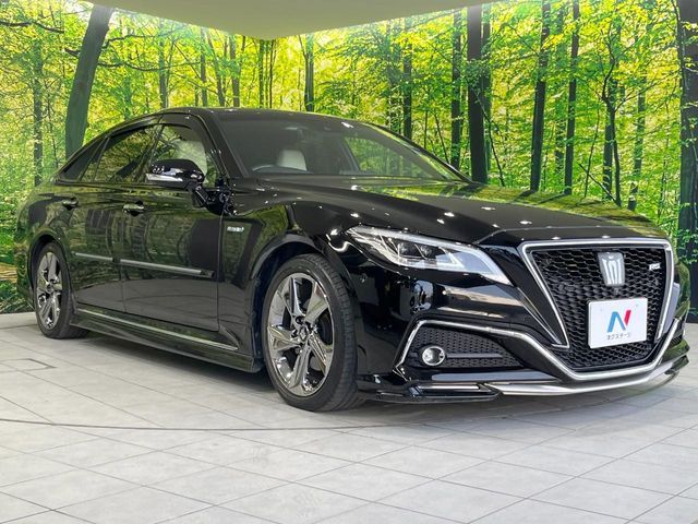 TOYOTA CROWN SEDAN HYBRID 2019 Image 31
