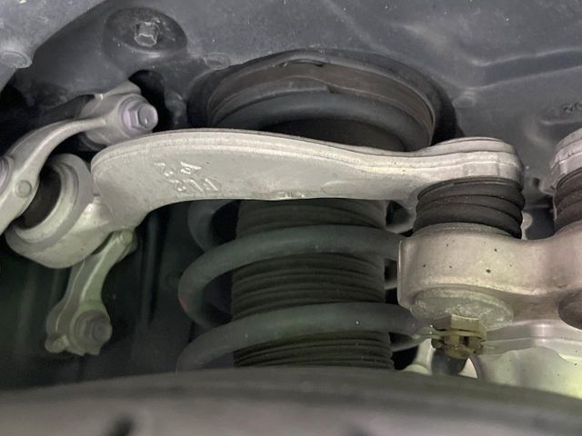 TOYOTA CROWN SEDAN HYBRID 2019 Image 31