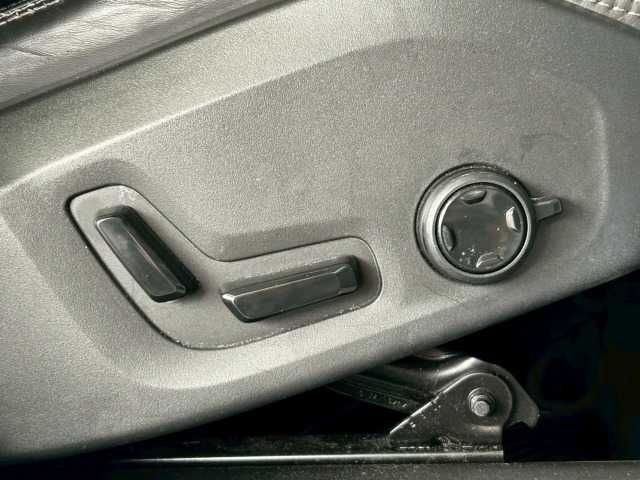 VOLVO XC60 2021 Image 31