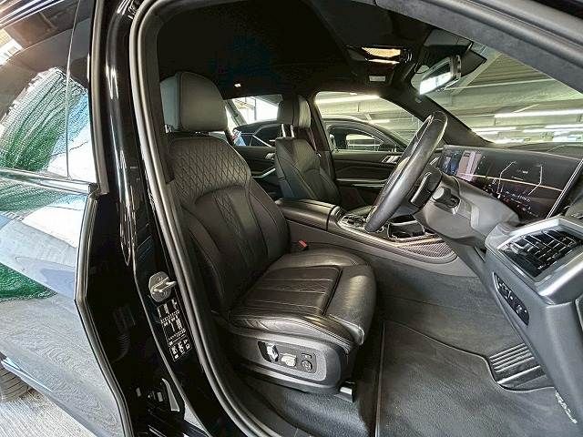 BMW X7 2023 Image 31