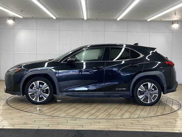 TOYOTA LEXUS UX300E 2021 Image 31
