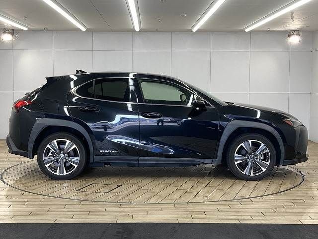 TOYOTA LEXUS UX300E 2021 Image 31