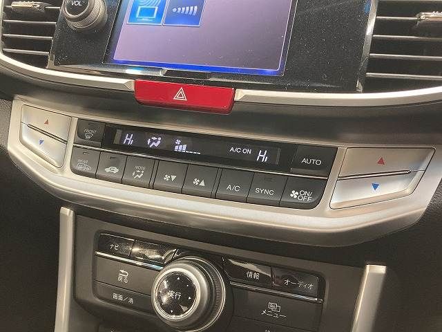 HONDA ACCORD HYBRID 2013 Image 31