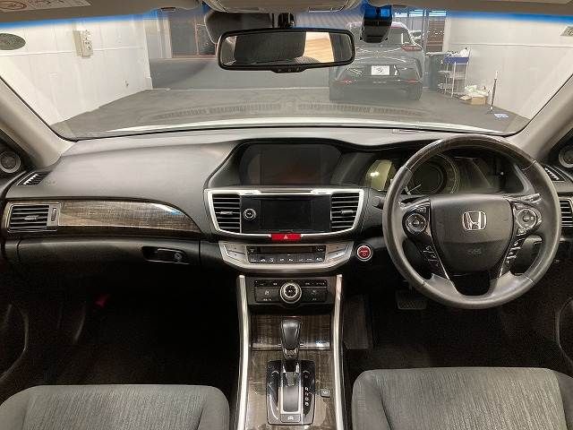 HONDA ACCORD HYBRID 2013 Image 31