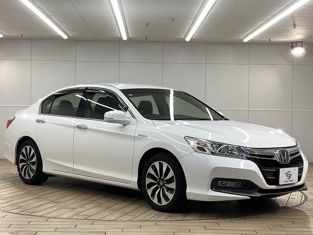 HONDA ACCORD HYBRID 2013 Image 31