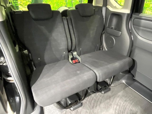 HONDA N BOX 2017 Image 31