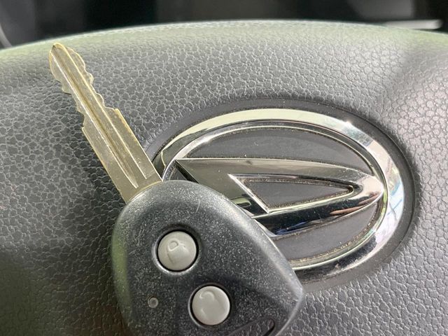 DAIHATSU MIRA E:S 2011 Image 31