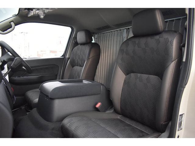 NISSAN CARAVAN VAN 4WD 2024 Image 31