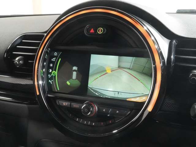 BMW MINI CLUBMAN 2017 Image 31