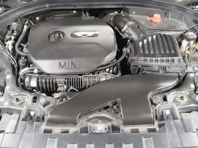 BMW MINI CLUBMAN 2017 Image 31