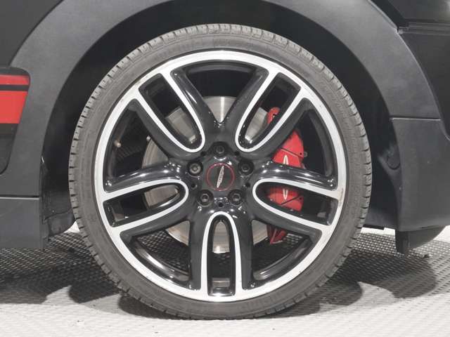 BMW MINI CLUBMAN 2017 Image 31