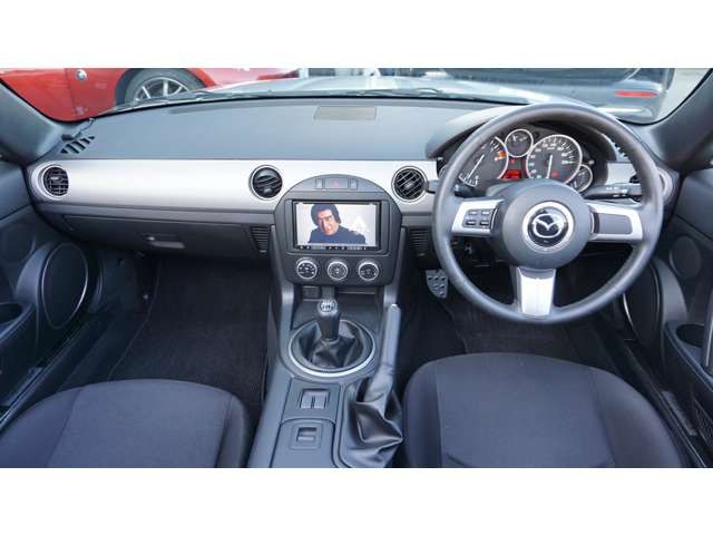 MAZDA ROADSTER 2011 Image 31