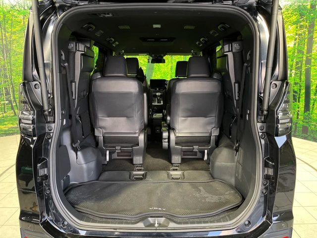 TOYOTA VOXY HYBRID 4WD 2023 Image 31