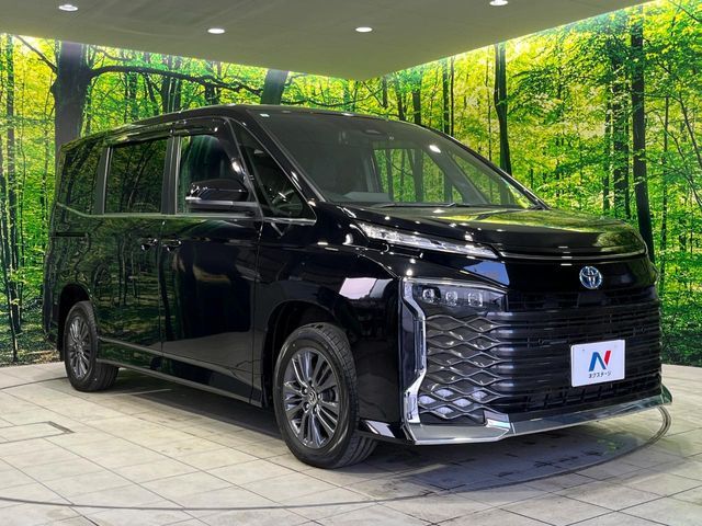 TOYOTA VOXY HYBRID 4WD 2023 Image 31