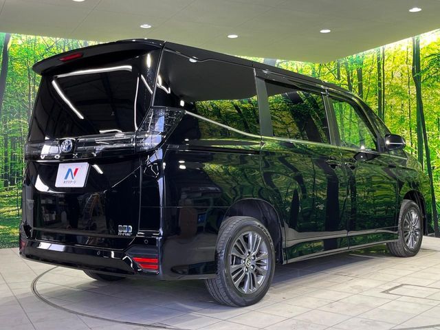 TOYOTA VOXY HYBRID 4WD 2023 Image 31