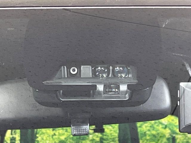 TOYOTA VOXY 4WD 2021 Image 31